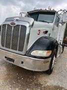 2010 Peterbilt 384 T/A Sleeper Truck *INOP