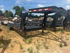 2013 C & M 7' x 20' T/A Gooseneck Trailer
