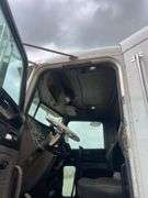 2010 Peterbilt 384 T/A Sleeper Truck *INOP