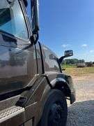 2015 Volvo S/A Daycab Truck