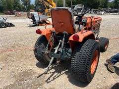 Kubota B6200 Tractor