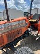 Kubota L3350 4x4 Tractor