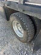 2013 Ford F-350 XL 4x4 Crew Cab Dually Flatbed Pickup