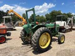 John Deere 1050 Tractor
