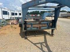 2013 80" x 20' T/A Gooseneck Trailer