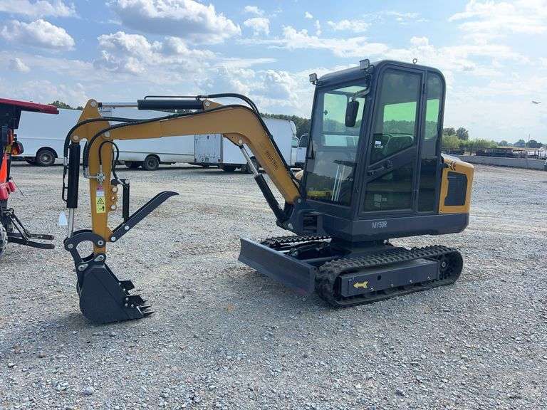 AGT MY50R Mini Excavator