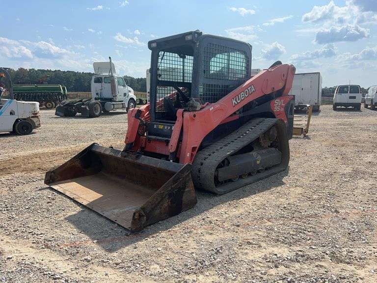 Kubota SVL 95-2S Skid Steer Loader