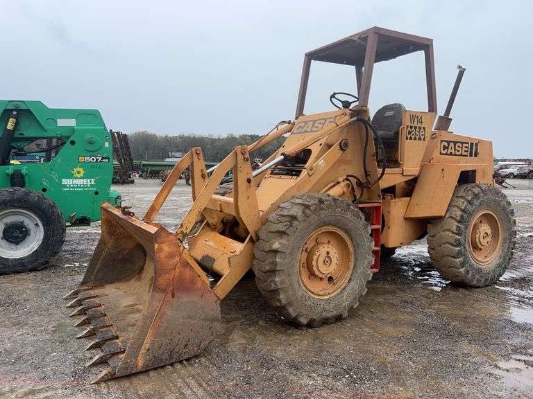 Case W14 Wheel Loader