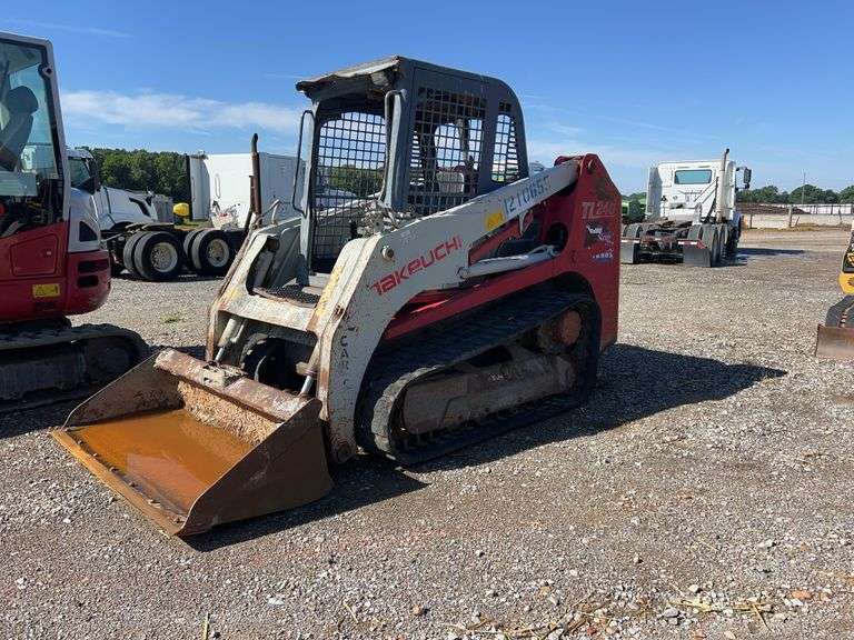 Takeuchi TL240 Skid Steer