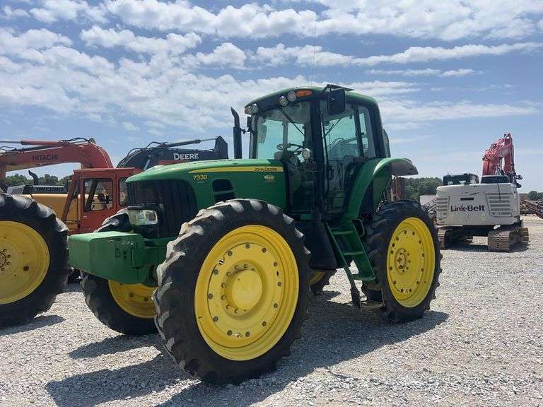 John Deere 7330 MFWD Hi-Clearance Cab Tractor
