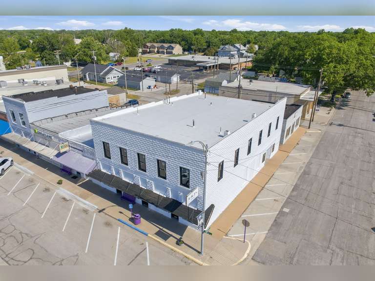202 W. Main Valley Center