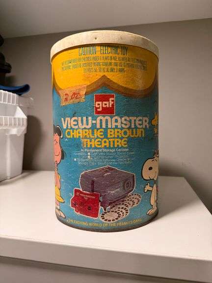 Charlie Brown View-Master in working condition