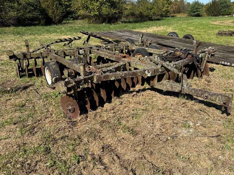 14' Bush Hog 1438 Disk - TW