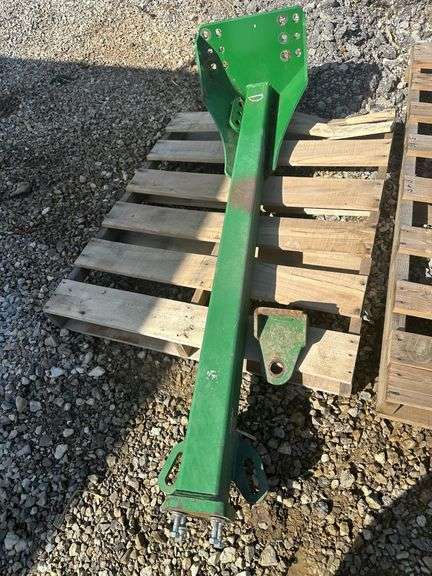John Deere S-Series Combine Header Hitch - TW
