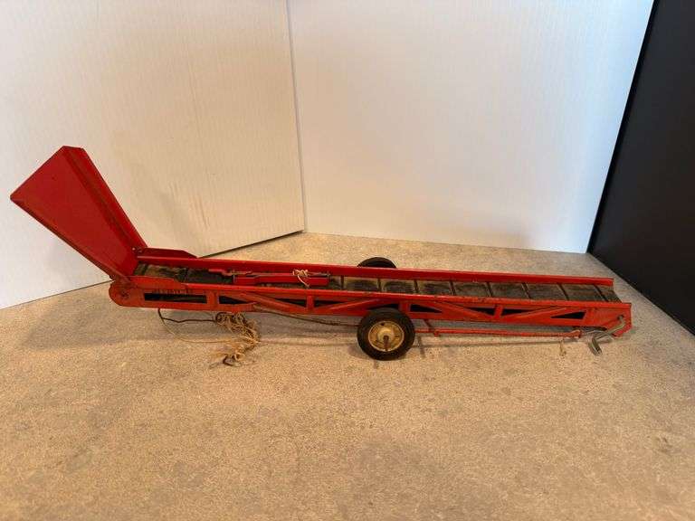 Tru Scale Grain Elevator