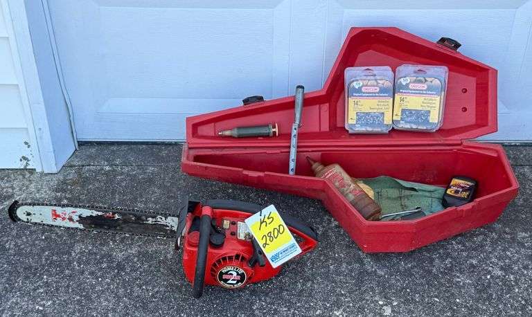 Homelite Chainsaw w/Case and Contents - KS2800