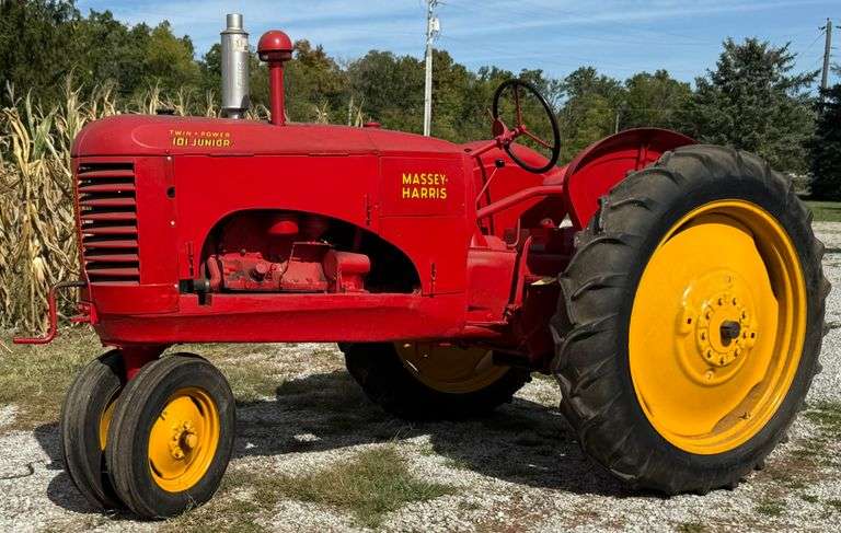 Massey Harris Twin Power 101 Junior Tractor - KS2771