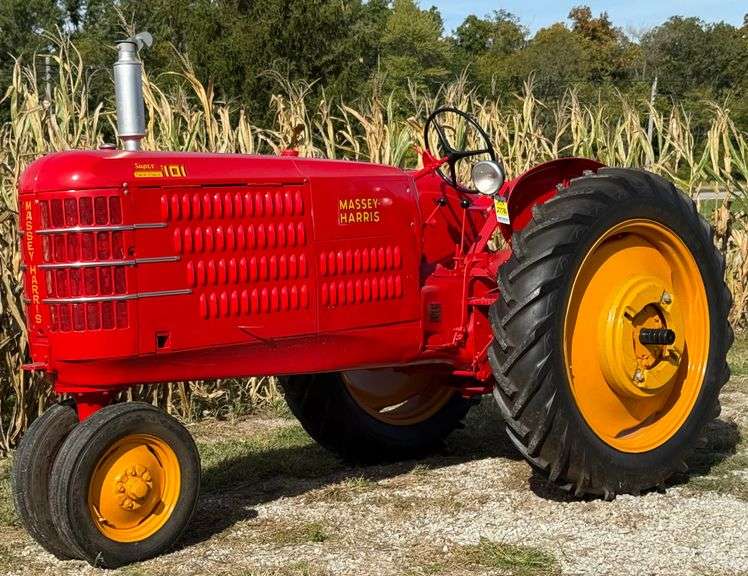 Massey Harris Super Twin Power 101 Tractor - KS2776