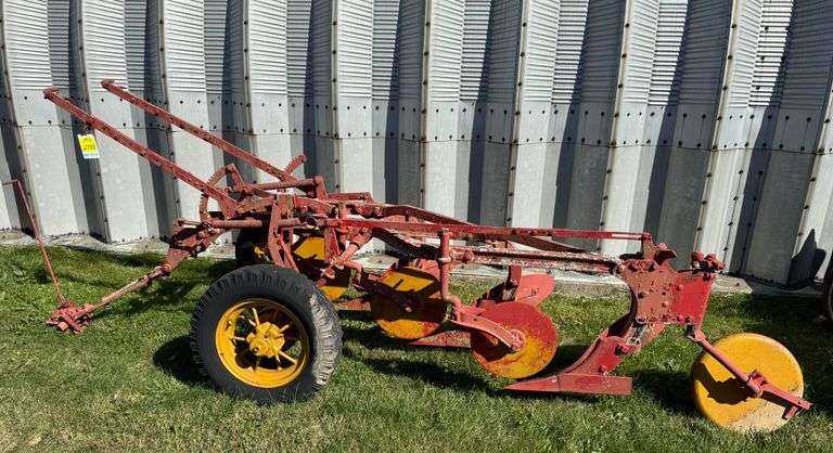 Massey Harris 3 Bottom Plow - KS2788