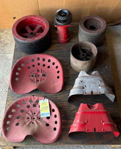 Pallet of Misc Massey Parts - KS2785