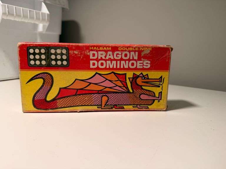 1940s Dragon Dominoes Set