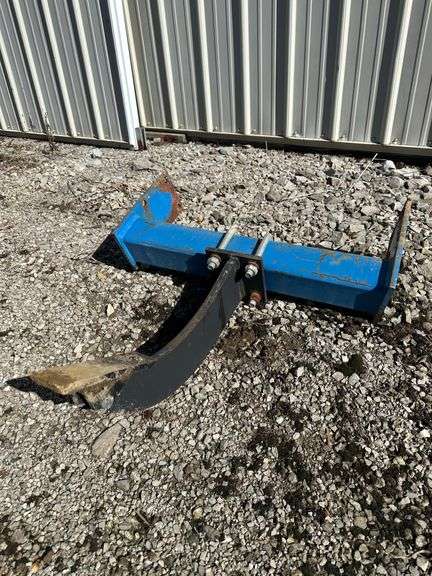 24'' Single Tooth Bolt-On Ripper  - TW