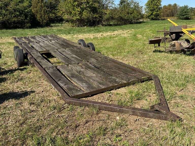 28' John Deere Planter Trailer - TW