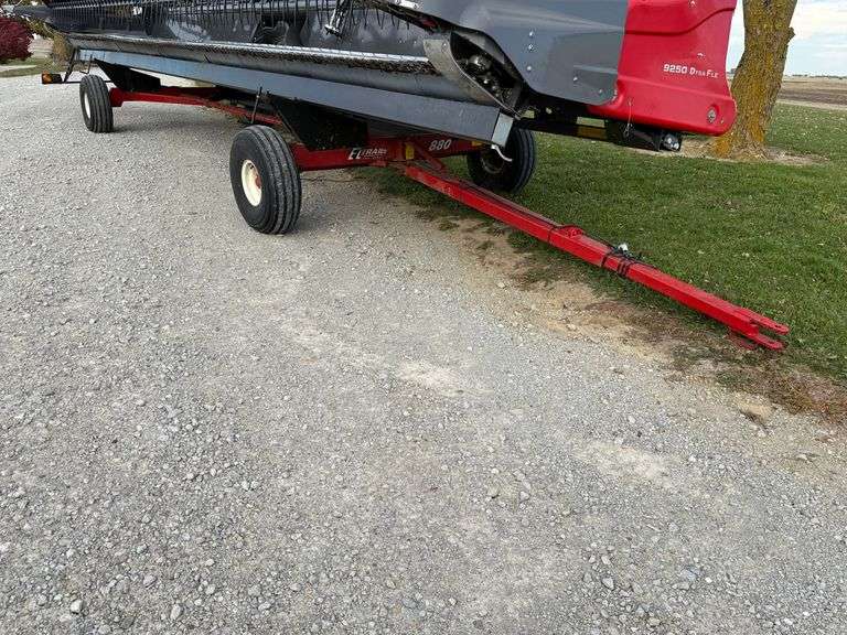 30' E-Z Trail 880 Header Cart