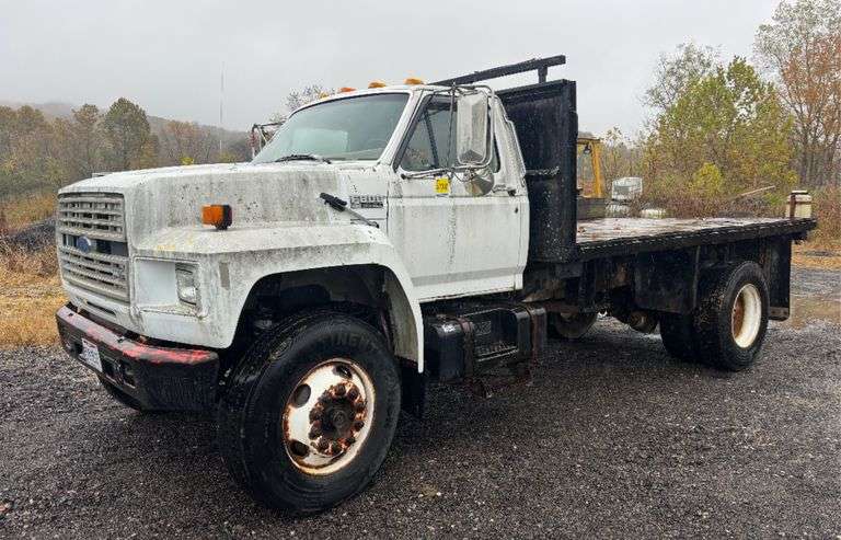 1994 Ford F800 Flat Bed Truck