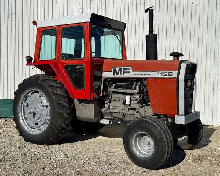 Massey Ferguson 1135 Tractor