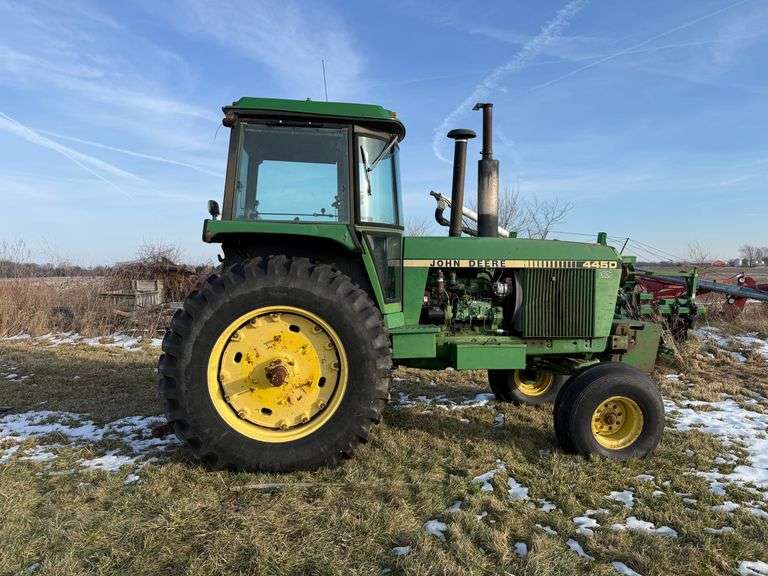 John Deere 4450 Tractor - TW