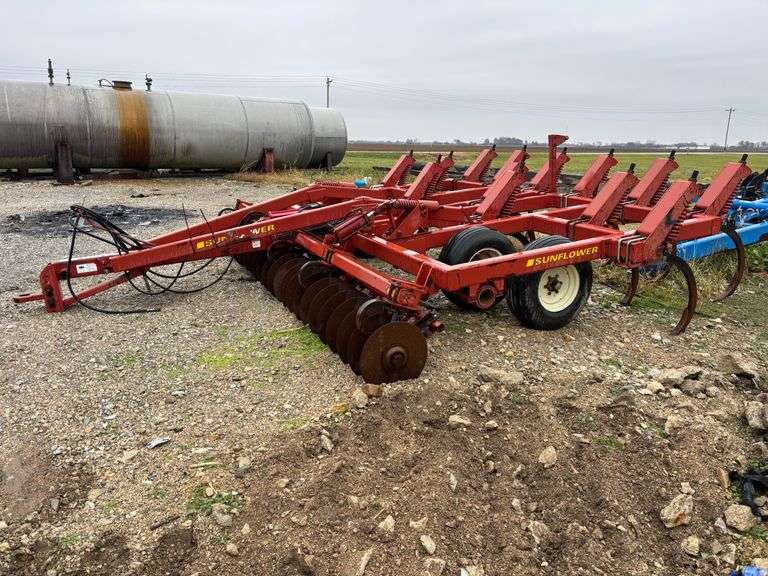 Sunflower 4212-13 Disc Chisel Plow - WF5746