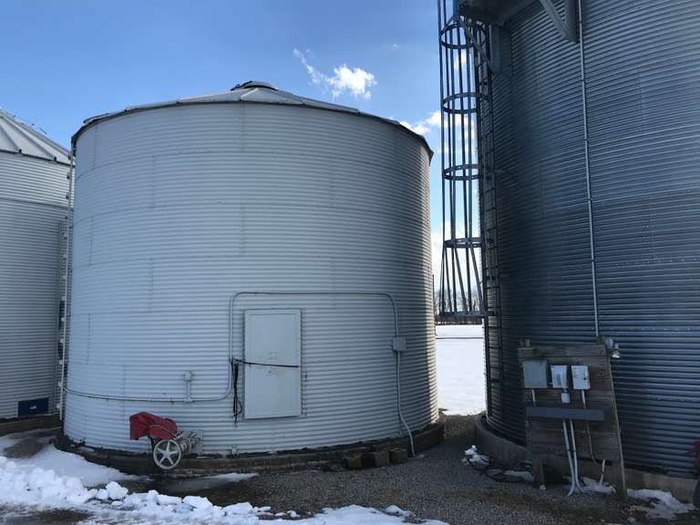 6,000 Bushel Grain bin