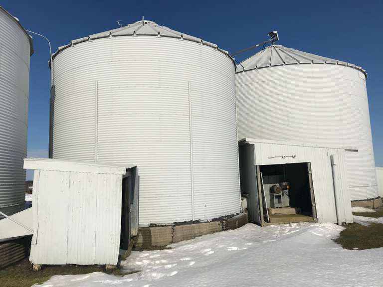 7,000 bu Grain bin