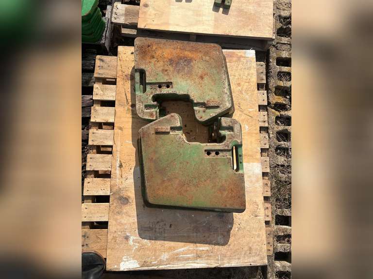 John Deere 40 series suitecase weights