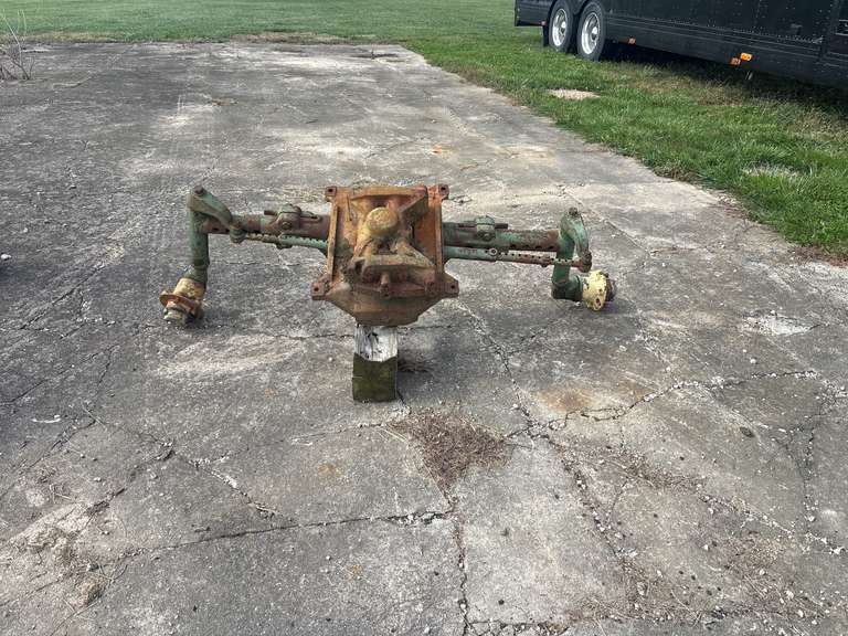 John Deere 4020 Wide Frontend