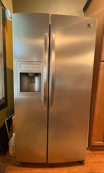 Side-By-Side Refrigerator