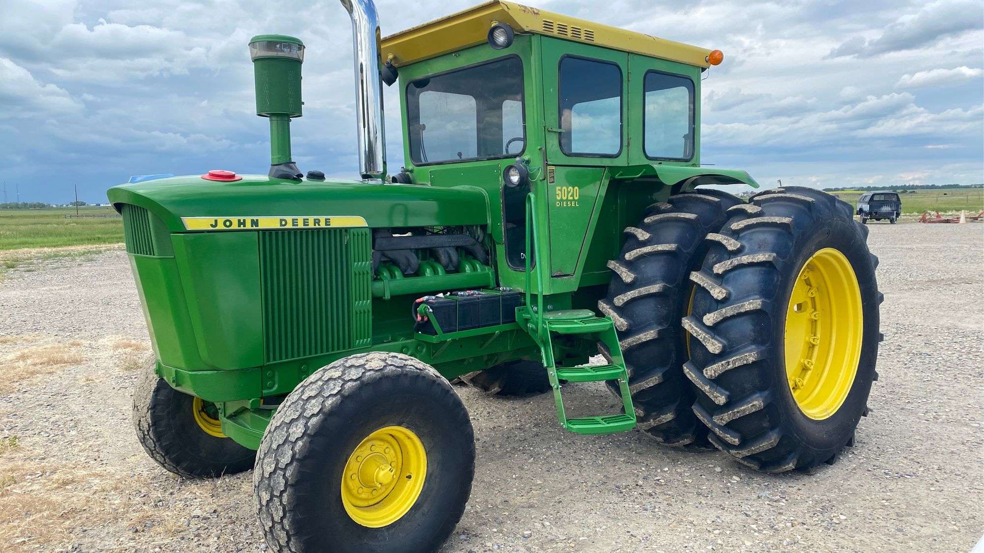 1968 JOHN DEERE 5020 TRACTOR - Wild Rose Auction Services