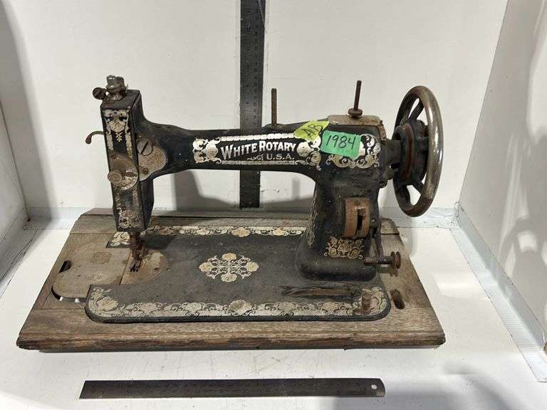 White rotary sewing machine antique