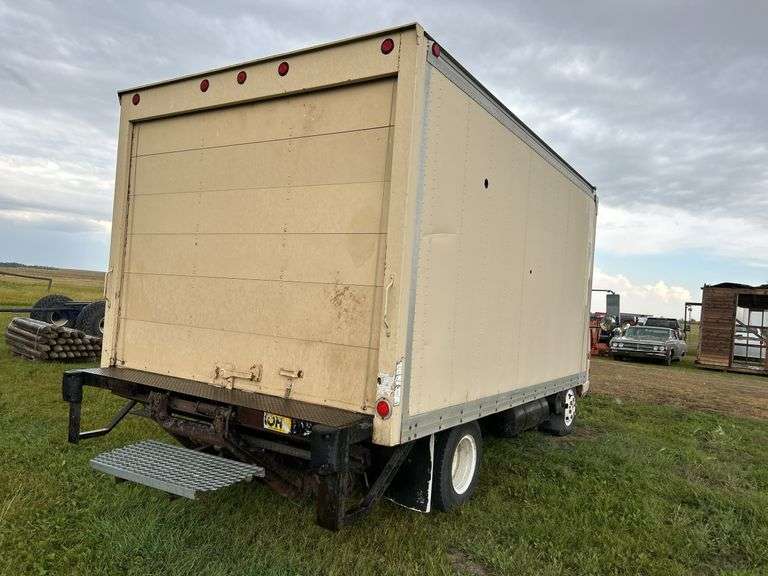 1988 GMC 4000 Forward Cube Box Truck *Unreserved*