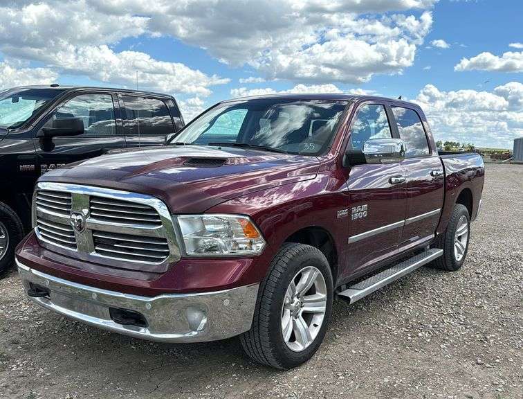 2018 Dodge Ram 1500 Bighorn Crewcab 4 dr Pickup truck
