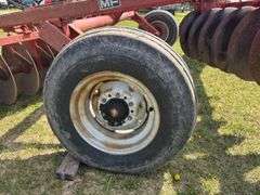 Massey Ferguson 50 Heavy Breaking Double Disc, approx 11 ', *Unreserved*