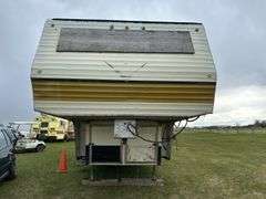 Vanguard Model F3100 5th wheel Travel Trailer, *Unreserved*