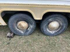 Vanguard Model F3100 5th wheel Travel Trailer, *Unreserved*