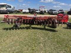 Massey Ferguson 50 Heavy Breaking Double Disc, approx 11 ', *Unreserved*