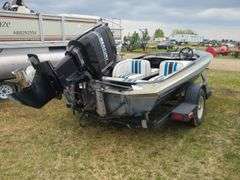 16' Sidewinder Boat & 1981 Roadrunner Trailer *Unreserved*