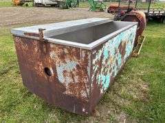 Stainless Steel Pig Scalder Approx. 7' x 4' x 4' *Unreserved*