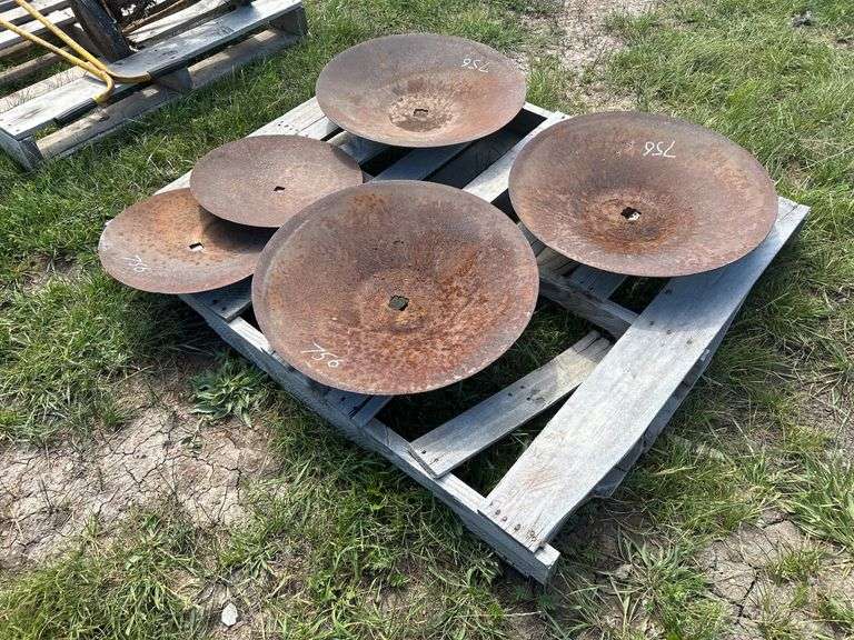 Discs, approx 21.5", 15", *Unreserved*