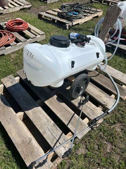 Master Mfg 57L Electric 12v Sprayer w/ 2 wands, wooden wheeled cart, Everflow EF2200-QA 2.2 gpm pump, *Unreserved*
