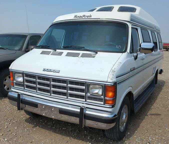 1992 Dodge Roadtrek Camping Van, *Unreserved* - Wild Rose Auction Services